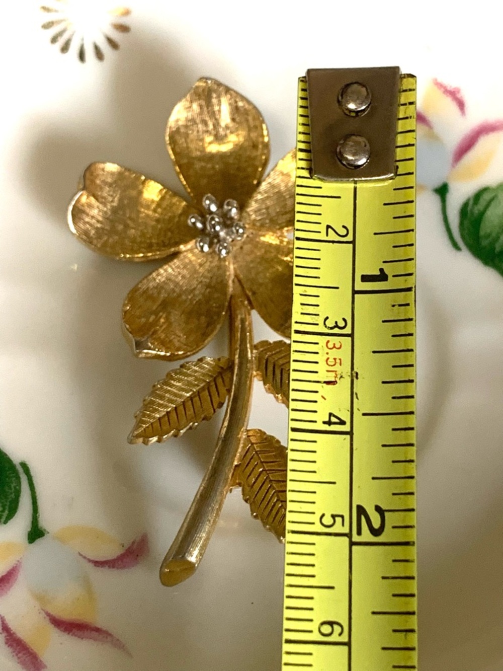 Keyes Gold Tone Floral Brooch with Rhinestone Center - Picture 5 of 6